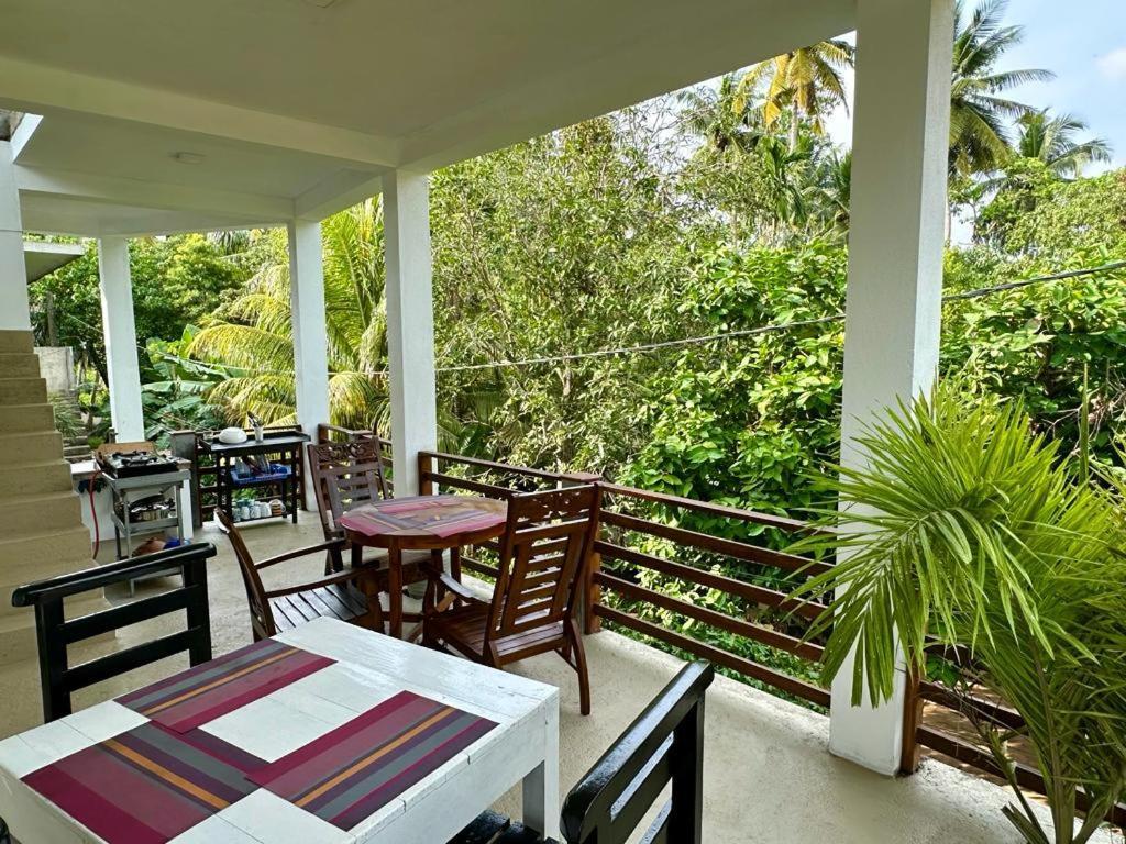 Siyon Yula - Guest House Hikkaduwa Eksteriør billede