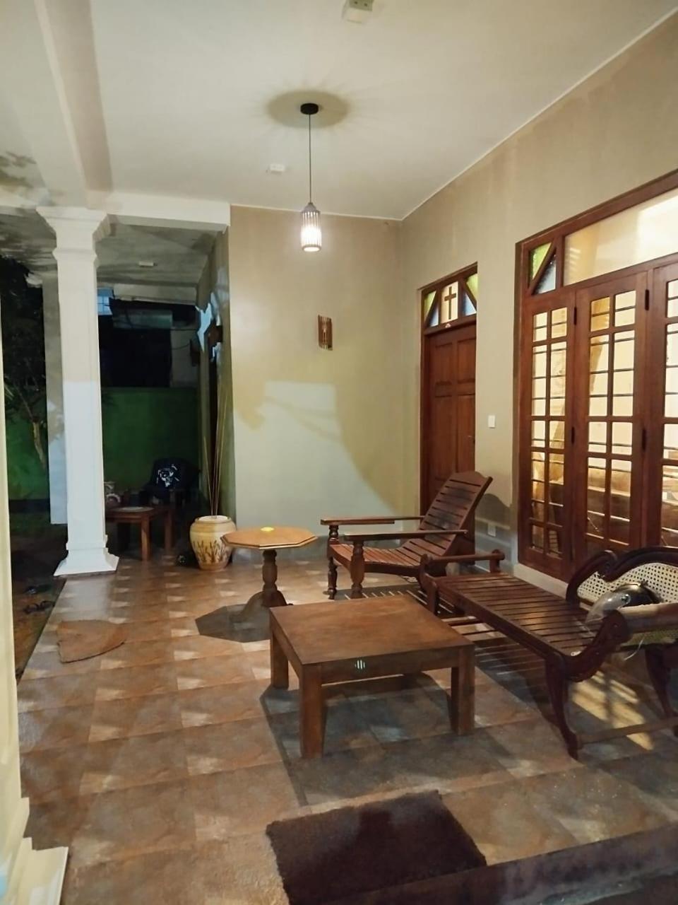 Siyon Yula - Guest House Hikkaduwa Eksteriør billede